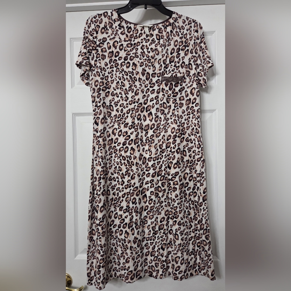 Soma Leopard V‑Neck Nightshirt Size XS - Picture 2 of 10